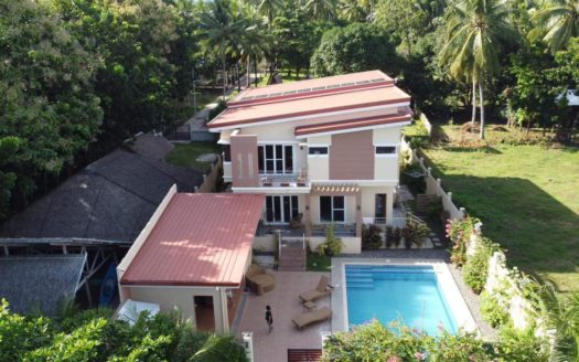 Inviting5BedroomBeachHouseforSaleinNegrosOriental-2.jpg