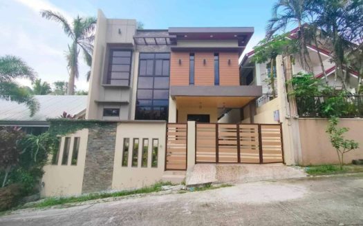 Modern3-BedroomHouseforSaleinTagaytayCountryHomes,TagaytayCity-1.jpg