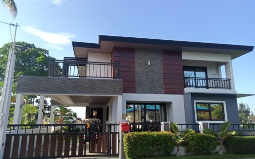 Furnished4-BedroomHouseforSaleinRivieraEstate,Silang,Cavite-1.jpg