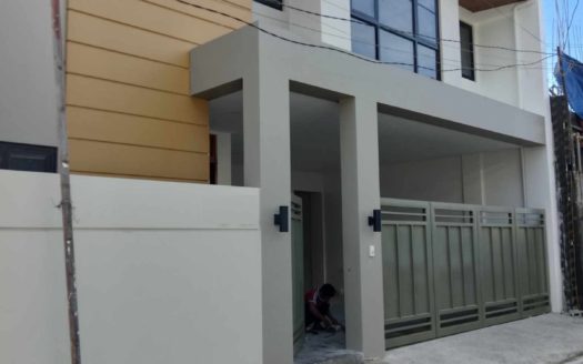 Modern3-BedroomHouseforSaleinGreenwoodsExecutiveVillage,Taytay,Rizal-1.jpg