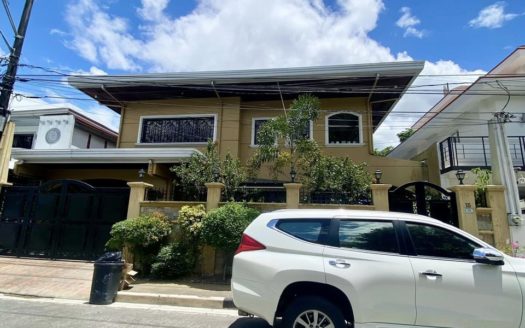 Charming4-BedroomHouseForSaleinDonAntonioRoyale,QuezonCity-1.jpg