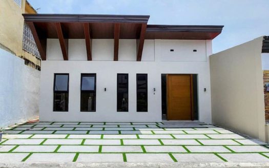 Attractive3-BedroomBungalowHouseforSaleinBFHomesLasPinasCity-1.jpg