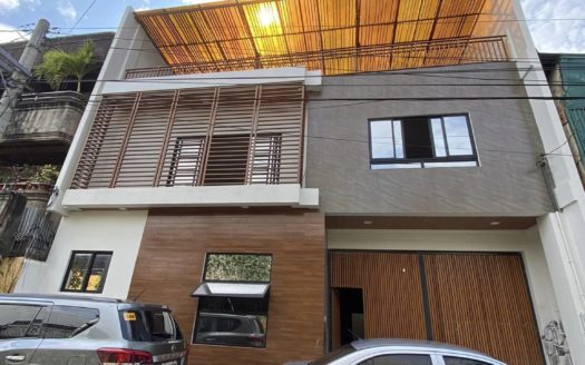 Contemporary5BedroomHouseLotforSaleinCaloocan-1.jpg