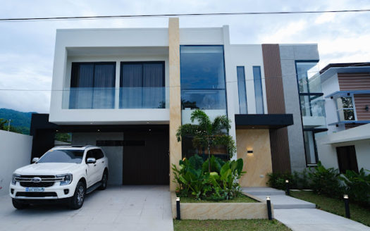 Dazzling5BedroomHouseforSaleinLosBanosLaguna-1.jpg