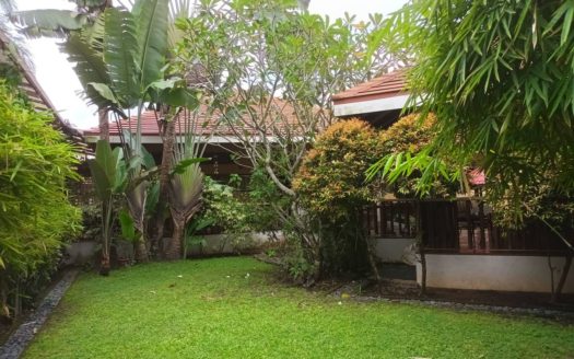 Lush4-BedroomBungalowHouseforSaleinBrgy.SipiDaragaAlbayBicol-1.jpg