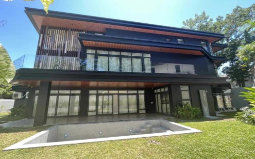 Elegant6-BedroomHouseforSaleinAyalaAlabangVillage-1.jpg