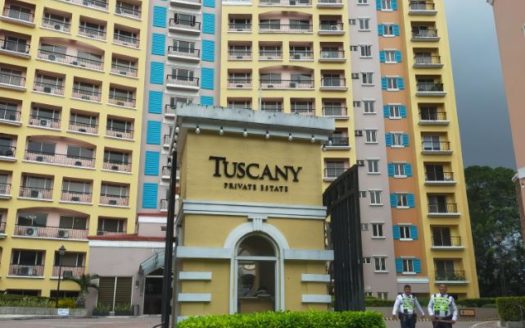 Inviting2-BedroomCondominiumForSaleinTuscany,MckinleyHills,Taguig-1.jpg