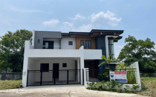 Tranquil3-BedroomHouseforSaleinLaResidenciadeSta. Rosa,Laguna-1.jpg
