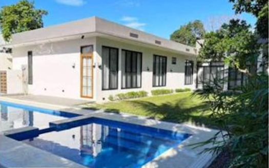 Serene4-BedroomHouseForSaleinPhilamVillage,LasPiñasCity-1.jpg