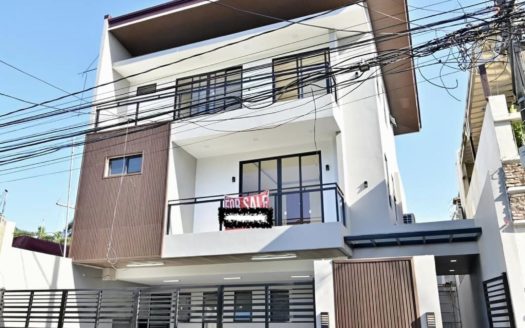 Inviting5-BedroomHouseforSaleinMultinationalVillageParanaque-1.jpg
