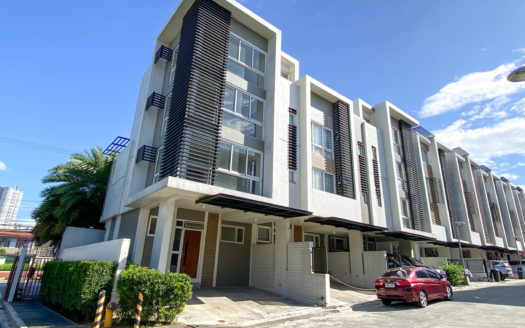 Magnificent3BedroomTownhouseforSaleinQuezonCity-1.jpg