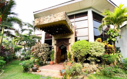 Tropical8BedroomMansionforSaleinLoyolaGrandVillas-1.jpg