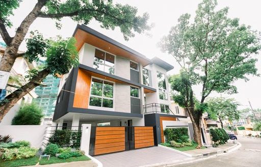 Ultra-Modern5BedroomHouseandLotforSaleinQuezonCity-1.jpeg