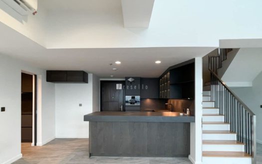 Elegant3-BedroomBi-levelPenthouseUnitForSaleinUptownParksuitesTower1-1.jpg