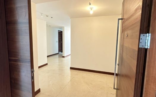 Spacious3-BedroomCondoUnitforSaleinTwoRoxasTriangleMakati-1.jpg
