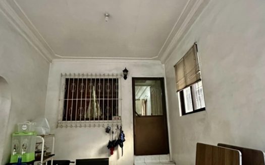 Sunny3-BedroomHouseforSaleinSampaloc,Manila-1.jpg
