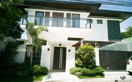 Gleaming5-BedroomHouseandLotforSaleinBFHomesParanaque-1.jpg