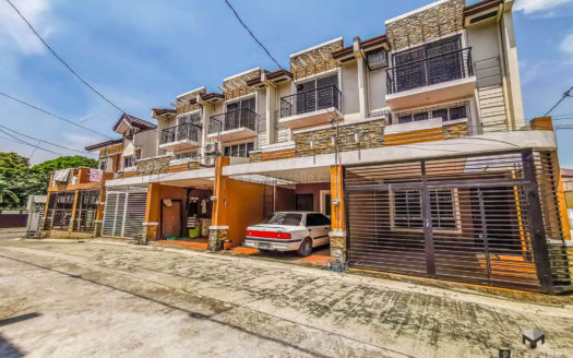 Splendid3-BedroomTownhouseforSaleinParanaque-1.jpg