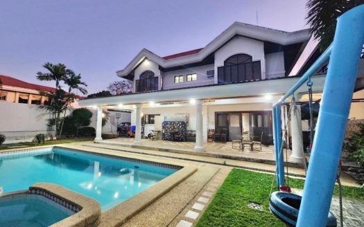 Elegant5-BedroomHouseforSaleinMultinationalVillage,ParañaqueCity-1.jpg