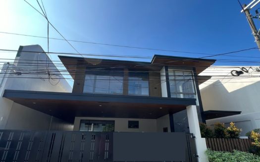 Modern5-BedroomHouseforSaleinBFHomesParanaque-1.jpg