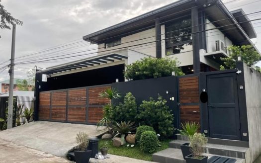 Modern4BedroomHouseandLotforSaleinBonifacioVillage,QuezonCity-1.jpg