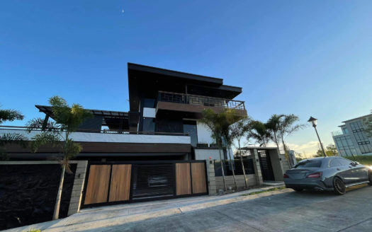 Contemporary5BedroomHouseandLotForSaleinAyalaWestgrove-1.jpg