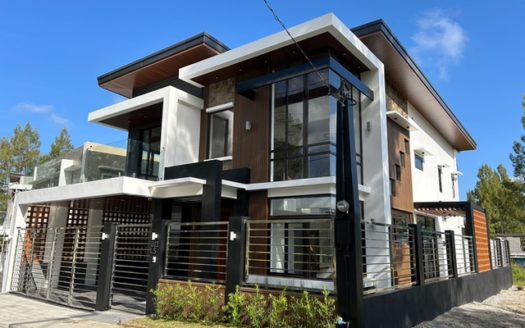 Enticing4-BedroomHouseforSaleinPuebloDelSolSubdTagaytayCity-1.jpg