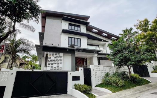 Majestic6-BedroomHouseforSaleinAyalaAlabangVillageMuntinlupaCity-1.jpg