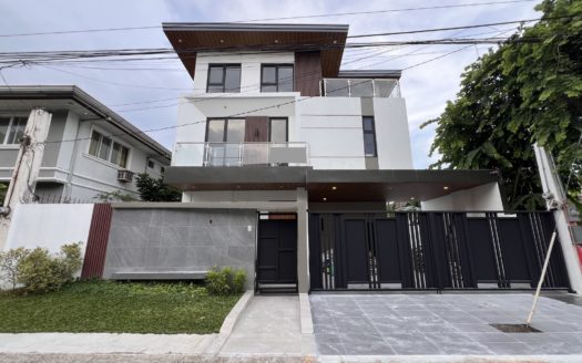 Pristine5BedroomHouseandLotforSaleinFilinvest2,Batasan Hills,QuezonCity-1.jpg