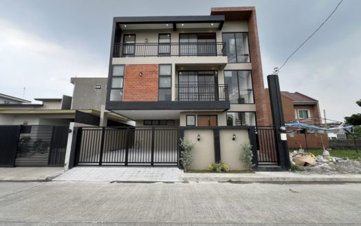 Inviting5-BedroomHouseandLotforSaleinVermontExecutiveVillage,AntipoloCity-1.jpg