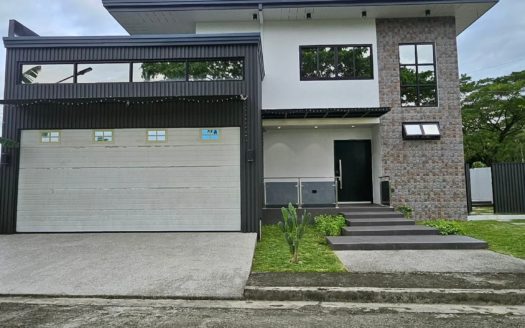 Contemporary5-BedroomHouseandLotforSaleinRoyalNorthwoodsGolfCountryClubSanRafaelBulacan-1.jpg