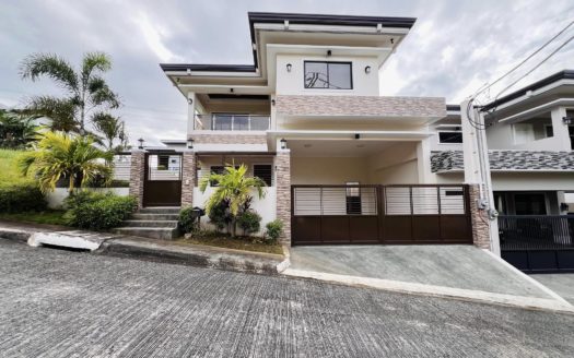 Astonishing5-BedroomHouseandLotforSaleinHavilaTaytayRizal-1.jpg