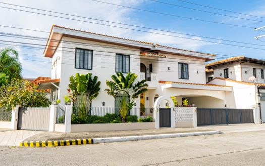 Elegant5-BedroomHouseandLotinHaciendaRoyaleSanFernandoPampanga-1.jpg