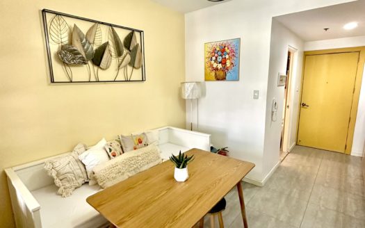 Cozy1-BedroomCondoUnitforSaleinErmitaManila-1.jpg
