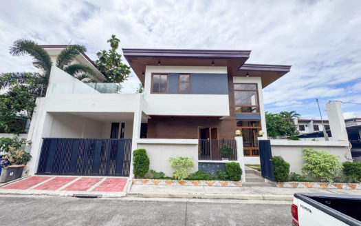 Radiant4-BedroomHouseandLotforSaleinGreenwoodsExecVillage,Cainta,Rizal-3.jpg