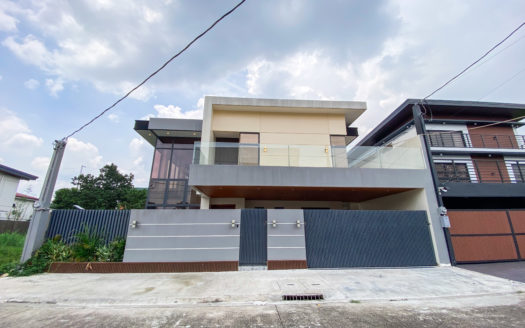 Stunning4-BedroomHouseandLotforSaleinGenevaGardensNeopolitanVIIFairviewQuezonCity-1.jpg