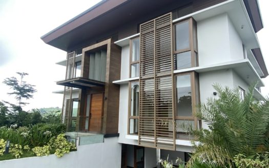 Lavish5-BedroomHouseandLotforSaleinSunValleyWestSanJuanAntipolo-1.jpg