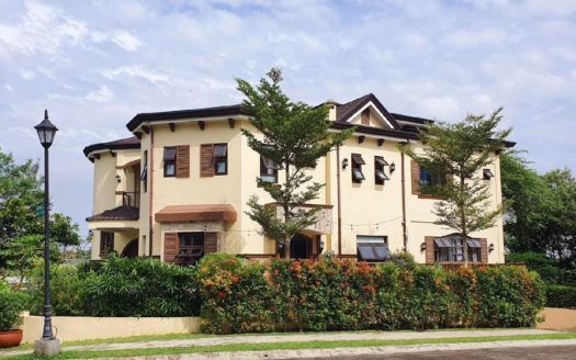 TuscanMediterranean5-BedroomHouseandLotforSaleinAyalaWestgroveHeightsSilangCavite-1.jpg