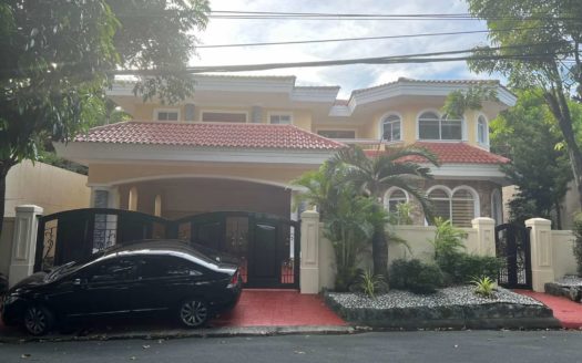 Attractive5-BedroomHouseandLotforSaleinBrgy.CupangMuntinlupa-1.jpg
