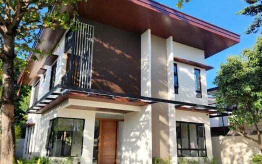 Inviting5-BedroomHouseandLotforSaleinBFHomesParanaque-1.jpg