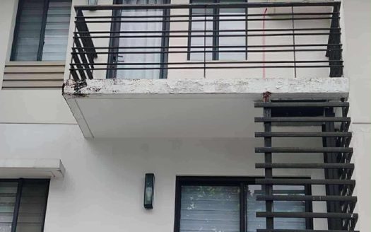Lavish3-BedroomTownhouseforSaleinPasongTamoQuezonCity-1.jpg