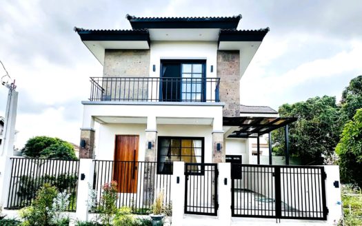 Radiant4-BedroomHouseandLotforSaleinSouthForbesSilangCavite-1.jpg