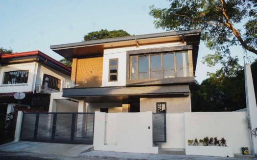 Notable4-Bedroom2StoreyHouseandLotforSaleinFilinvestEastCaintaRizal-1.jpg