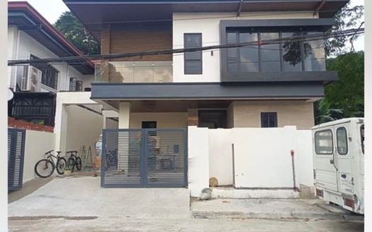 Notable4-Bedroom2StoreyHouseandLotforSaleinFilinvestEastCaintaRizal-1.jpg
