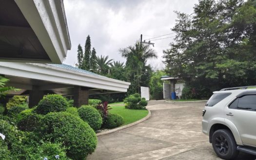 Upscale5-BedroomPrimeCornerPropertyinAyalaAlabangVillageMuntinlupa-1.jpg