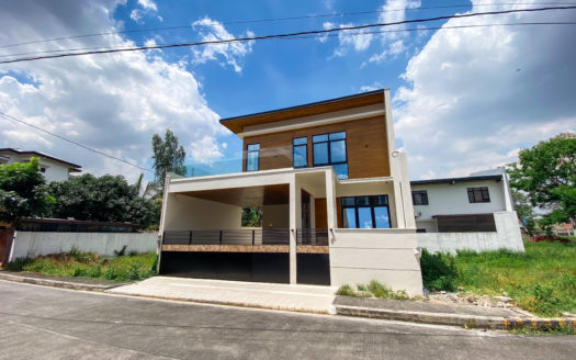 Enchanting4-BedroomHouseandLotforSaleinTreviExecutiveVillageMarikinaCity-1.jpg