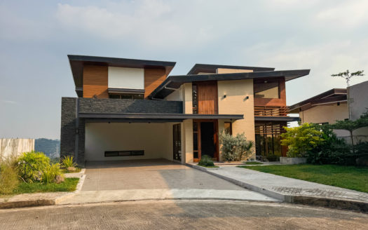 Exceptional4-BedroomHouseandLotforSaleinSunValleyEstatesAntipoloRizal-1.jpg