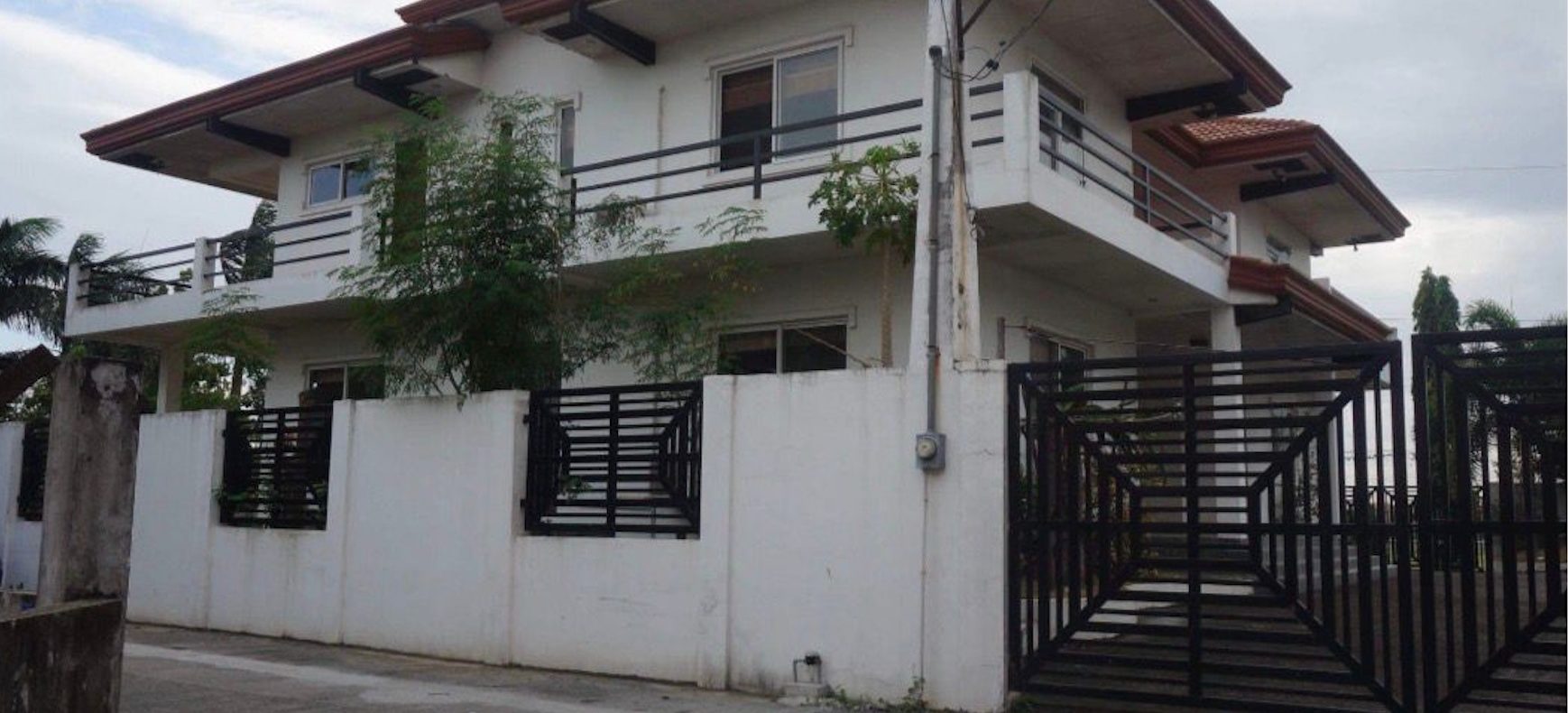 Pristine5-BedroomHouseandLotforSaleinKawitCavite-1.jpg