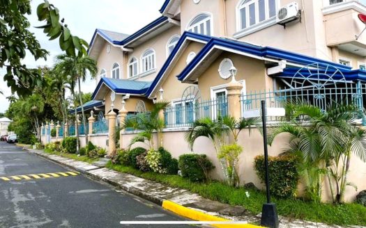 Spacious4-BedroomHouseandLotforSaleinUnitedParanaqueSubdivision2Paranaque-1.jpg