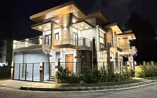 Beautiful3-BedroomHouseandLotforSaleinPuebloDelSolTagaytayCity-1.jpg